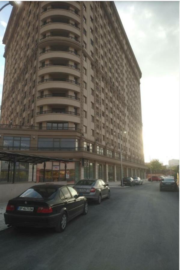 Ferienwohnung Gabriela&Marjan luxury self check-in Flatiron Skopje Exterior foto